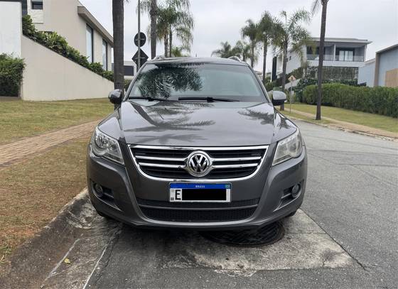 VOLKSWAGEN TIGUAN 2.0 TSI 16V TURBO GASOLINA 4P TIPTRONIC VOLKSWAGEN TIGUAN 2.0 TSI 16V TURBO GASOLINA 4P TIPTRONIC